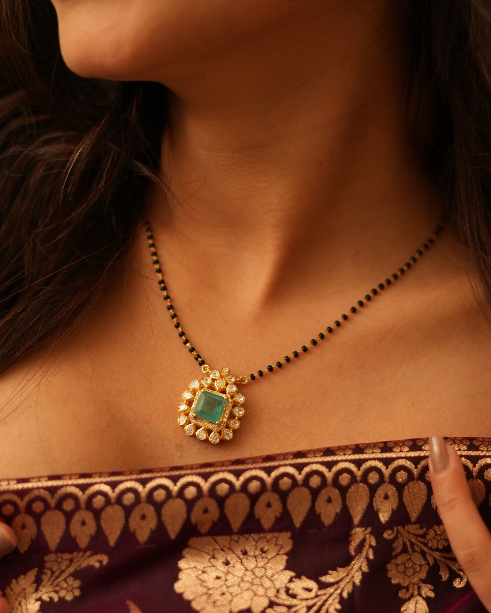 Minimal Silver Mangalsutra with Emerald Polki Accents